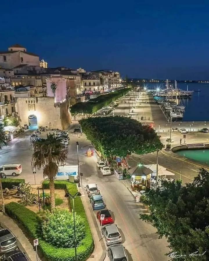 סירקוזה B&B Ortigia Sea View 3*,  איטליה