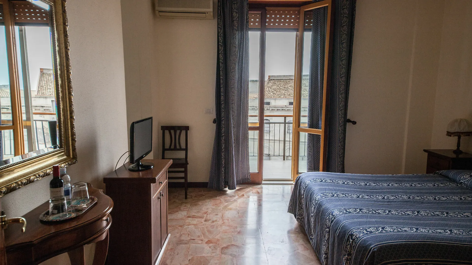 סירקוזה B&B Ortigia Sea View לינה וארוחת בוקר
