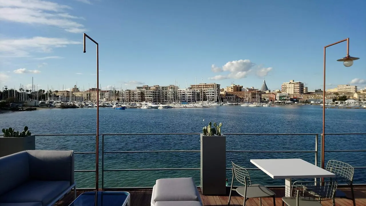 B&B Ortigia Sea View シラクーサ 3*,